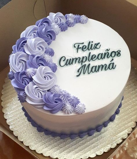 Happy Birthday Mom Cake, Cake Baptism, Christmas Cupcake Cake, Blue Birthday Cakes, Baby Boy Birthday Cake, Happy Birthday Cake Photo, Birthday Cake For Mom, Vintage Birthday Cakes, Beauty Cakes