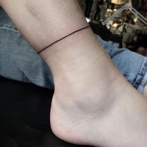 Black Lines Tattoo, Blackline Tattoo, Black Band Tattoo, Ankle Band Tattoo, Tattoo Perna, Lines Tattoo, Geometric Line Tattoo, Black Line Tattoo, Tattoo Ankle