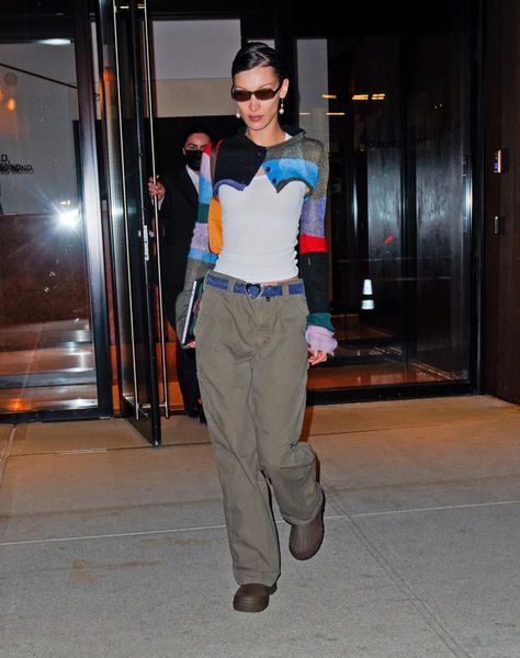 Kiki Boots, Weird Girl, Bella Hadid Street Style, Bella Hadid Outfits, Bella Hadid Style, Versace Fashion, Hadid Style, Fashion Friday, Gen Z