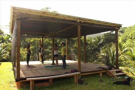 Outside Yoga Space Ideas, Yoga Platform Outdoor, Yoga Space Ideas, Outdoor Yoga Space, Yoga Platform, Yoga Place, Backyard Structures, Outdoor Structure, Yoga Space