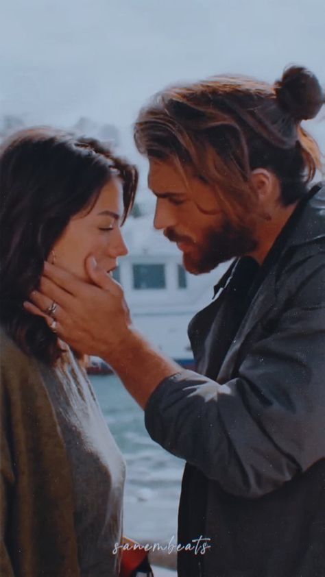 Caressing Face Reference, Caressing Face, Erkenci Kus, Face Reference, Erkenci Kuş, Early Bird, Couple Photos, On Instagram, Instagram