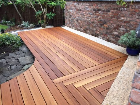 Design Per Patio, Terrasse Design, Hardwood Decking, Wooden Deck, Timber Deck, Diy Deck, Decks Backyard, Deck Garden, Wood Deck