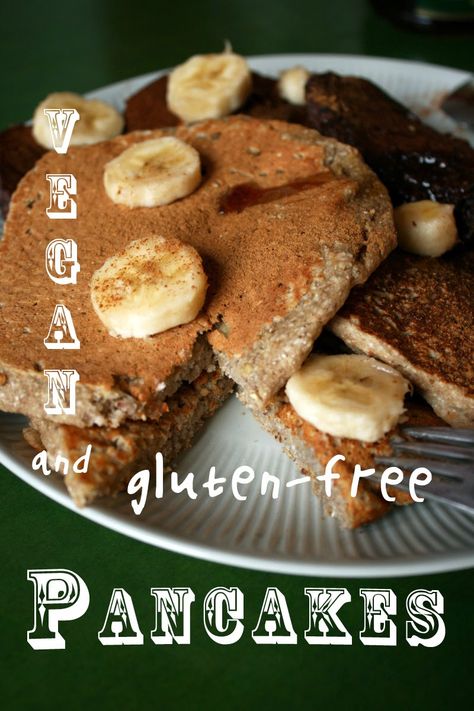 Becoming Alice: Oatmeal Banana Pancakes {vegan & gluten-free} Banana Oatmeal Pancakes, Homemade Vanilla Ice Cream, Vegan Pancakes, Homemade Applesauce, Oatmeal Breakfast, Banana Slice, Banana Pancakes, Homemade Vanilla, Sliced Almonds