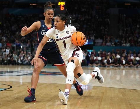 Destanni Henderson scored a career-high 26 points and Aliyah Boston added 11 points and 16 rebounds to lead South Carolina Destanni Henderson, Aliyah Boston, Boston Basketball, Basketball History, One Championship, Old Dominion, Carolina Gamecocks, South Carolina Gamecocks, Final Four