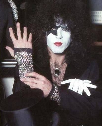 A&R Studios  New York, NY January 13, 1976 Prototype Destroyer Costumes Revealed Beth And Great Expectations Sessions Kiss Costume, Vinnie Vincent, Kiss Images, Kiss Members, Eric Carr, Peter Criss, Kiss Army, Kiss Pictures, Vintage Kiss