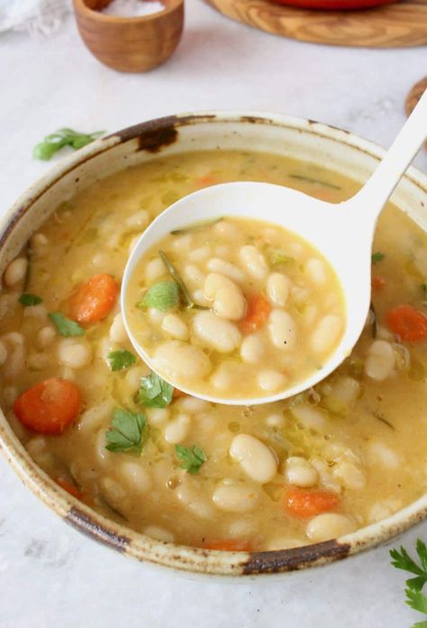 Italian White Bean Soup, Lentil Potato, Veggie Society, White Bean Stew, Soup Recipe Ideas, White Bean Soup Recipes, Chili Stew, Wfpb Recipes, Northern Beans