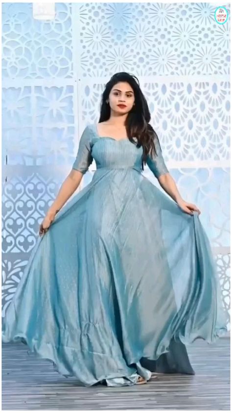 Long Frocks Indian, Long Frocks For Women, Frock Designs For Women, Frock Models, Simple Frock Design, Long Frock Designs, Gown Party Wear, Long Gown Design, Simple Frocks