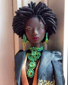 She's Magnificent!! Natural Hair Doll, Barbie Jewelry, African Dolls, Diva Dolls, Art Noir, African American Dolls, Im A Barbie Girl, Black Dolls, Doll Jewelry