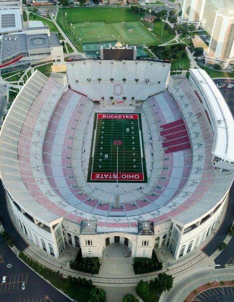 Beautiful view above the horseshoe. Ohio State Vs Michigan, Ohio State Michigan, Ohio State Wallpaper, Ohio State College, Osu Buckeyes Football, Ohio Stadium, Ohio Buckeyes, Osu Football, Stadium Architecture