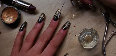 #showgirls #inspo #cinema Showgirls 1995, Nomi Malone, F Men, Pretty Nail Colors, Girl Movies, Winter Love, Pretty Acrylic Nails, Nail Lacquer, Black Nails