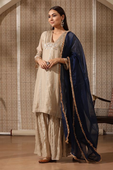 Shop for these amazing collections of Grey Chanderi Embroidery Gota Glass Sequin Helix Kurta Sharara Set For Women by Rekha Agra online at Aza Fashions. Tunic With Pants, Silk Kurti Designs, Kurta Sharara Set, Kurta Sharara, Silk Kurti, Purple Suits, Tunic Pattern, Sharara Set, Organza Dupatta