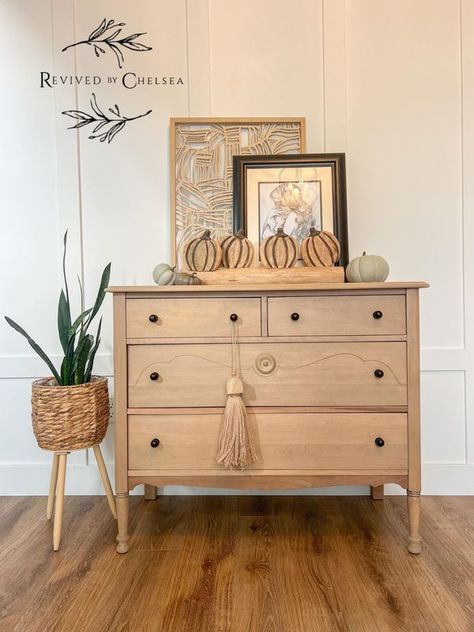 Paint It Beautiful | Algonquin wash!

Check out my page for similar pieces and how to videos 🙂 

Revived by Chelsea on facebook and instagram | Facebook Algonquin Wash, Baskets With Blankets, Blanket Basket, Painting Furniture, Small Decor, Chalk Paint, Staging, Painted Furniture, Pumpkins