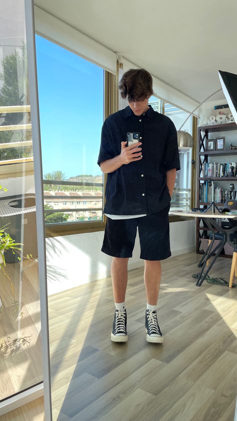 Men Outfit Summer Aesthetic, Mens Converse Outfit Summer, Teen Boy Style Outfits Summer, Mens Converse Outfit Street Style, Summer Outfits Men Converse, Summer Softboy Outfits, Outfit Ideas Men Summer Street Styles, Converse With Shorts Men, Converse Mens Outfits