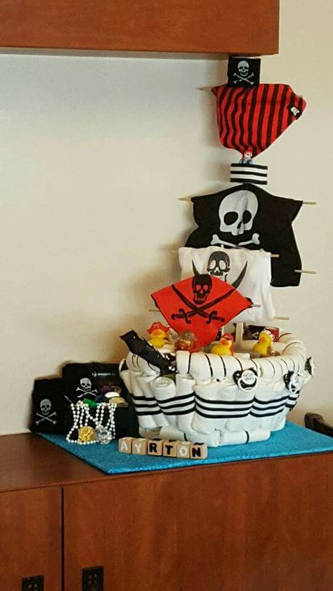 Pirate Gender Reveal Ideas, Pirate Themed Baby Shower Ideas, One Piece Baby Shower Ideas, Pirate Baby Shower Ideas, Baby Shower Ideas For Boys, Cat Baby Shower, Pirate Baby, Ideas For Baby Shower, Diaper Gifts