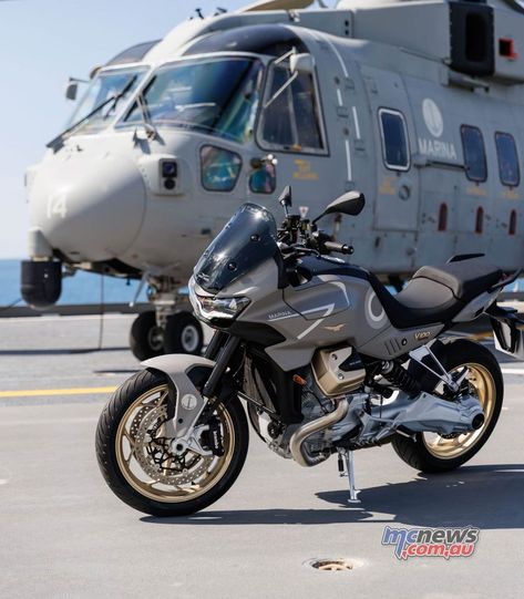 Moto Guzzi unveil V100 Mandello Aviazione Navale | MCNews Moto Guzzi V100 Mandello, Commemorative Plaque, Tire Pressure Monitoring System, Limited Run, Moto Guzzi, Flight Deck, Aircraft Carrier, Motorcycles, Bike