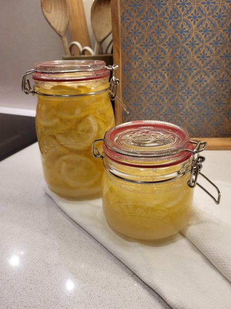 Korean Lemon Cheong in Kilner jars Lemon Cheong Recipe, Fruit Cheong Recipe, Korean Fruit Syrup, Cheong Recipe, Fruit Syrup, Lemon Syrup, Candied Lemons, Strawberry Lemon, Syrup Recipe