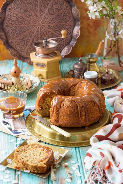 Fragrant Cardamom and Spice Olive Oil Cake with an indulgent Caramel Drizzle Caramel Drizzle, Oil Cake, Olive Oil Cake, Eastern Cuisine, In Disguise, Spice Recipes, Sweet Taste, Rice Dishes, Pretty Cakes