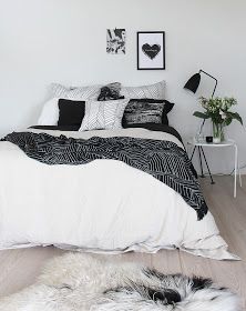 Furniture Joinery, Bedroom Ideas Pinterest, Black White Bedrooms, White Bedroom Set, White Bedroom Design, White Bedroom Decor, White Room Decor, Chairs Office, White Bed