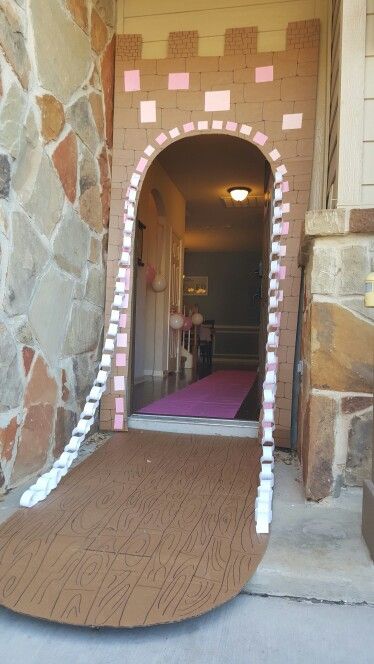 Small Princess Party Ideas, Princess Halloween Decorations, Party Like A Princess Bachelorette, Princess Halloween Party Ideas, Princess Themed Trunk Or Treat, Non Disney Princess Party, Castle Birthday Party Decorations, Royal Ball Decorations Themed Parties, Princess Two Year Old Party