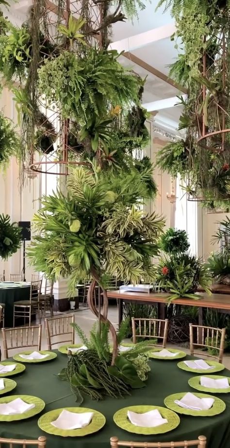 Foliage Arrangements, Dinner Party Table Settings, Wedding Gown Accessories, Havana Nights, Dinner Party Table, Party Table Settings, Corporate Party, Party Table, Wedding Backdrop