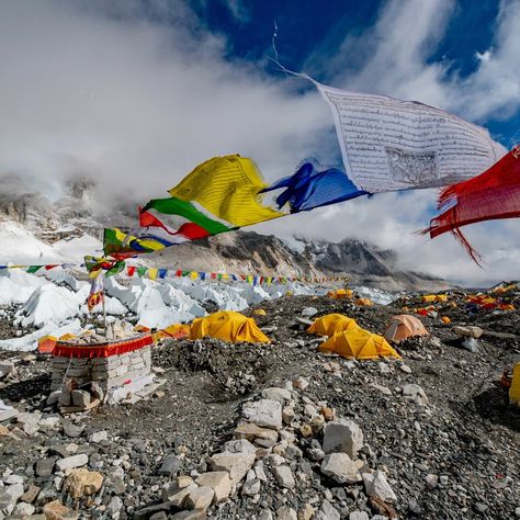 🏔️ Dreaming of reaching new heights? Join our Trek to Everest Base Camp for an epic adventure through the breathtaking landscapes of the Himalayas, from vibrant Kathmandu to the iconic Everest Base Camp. Trek alongside experienced guides and witness awe-inspiring views of Mount Everest and surrounding peaks. If you’re looking for a hardcore physical adventure with spiritual renewal braided in, trekking to Everest Base Camp should be on your radar. 🗻 Link in Bio 🔗 #WildWomenExpeditions #ever... Mt Everest Base Camp, Mt Everest, Everest Base Camp Trek, Everest Base Camp, Travel Outfits, The Himalayas, Base Camp, Breathtaking Landscapes, Next Chapter