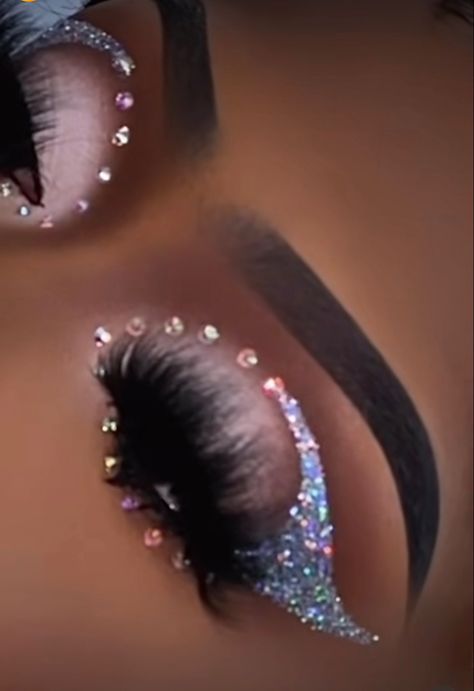 Cute Glitter Makeup Looks, Crazy Eye Makeup Ideas, Diamond Under Eye Makeup, Iridescent Makeup Looks Black Women, Glitter Under Eyes Make Up Black Women, Makeup With Rhinestones Black Women, Rhinestone Makeup Looks Black Women, White Makeup Looks Black Women, Diamond Makeup Looks Black Women