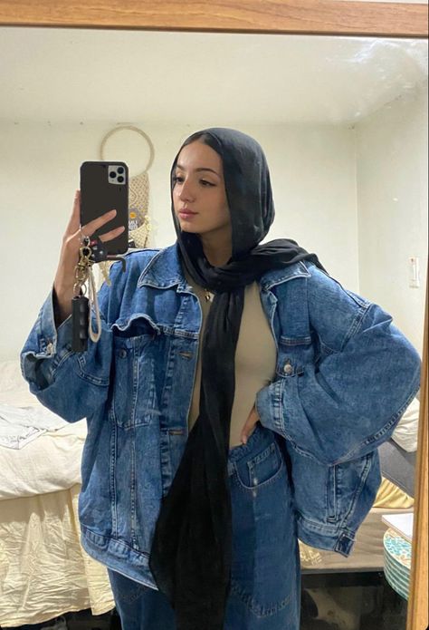 Denim Outfit Hijab, Blue Hoodie Outfit, Hijab Fashion Summer, Hijabista Fashion, Stylish Outfits Casual, Street Hijab Fashion, Muslim Outfits Casual, Modest Fashion Hijab, Hijabi Fashion Casual