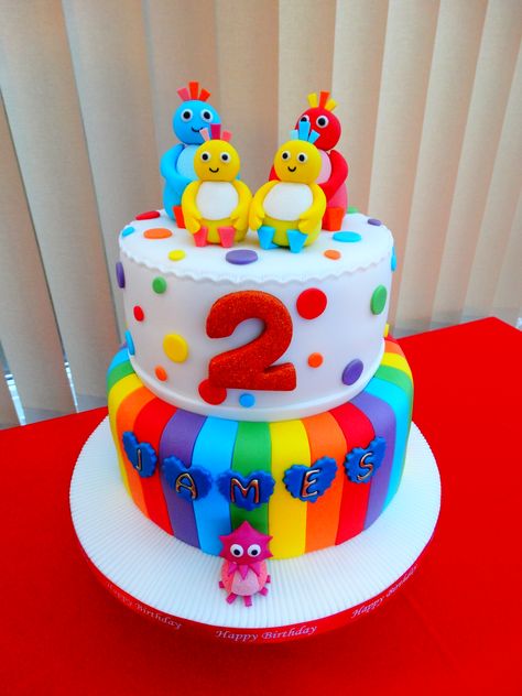 Twirlywoos Cake xMCx Twirlywoos Cake, Birthday Cake For Baby Boy, Bing Cake, Diy Paper Wall Hanging, Boat Cake, Wall Hanging Ideas, Puppy Cake, 2 Birthday Cake, 1st Birthday Cakes