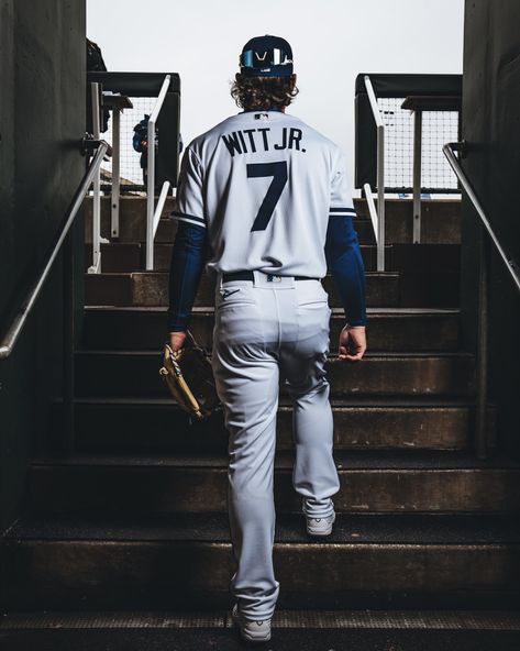 Kansas City Royals on Twitter: "How it started vs. how it's going. #TogetherRoyal… " Bobby Witt Jr Royals, Bobby Witt Jr Wallpaper, Baseball Drip, Bobby Witt Jr, Hot Baseball Players, Kc Royals Baseball, Royal Wallpaper, Baseball Wallpaper, Mlb Wallpaper