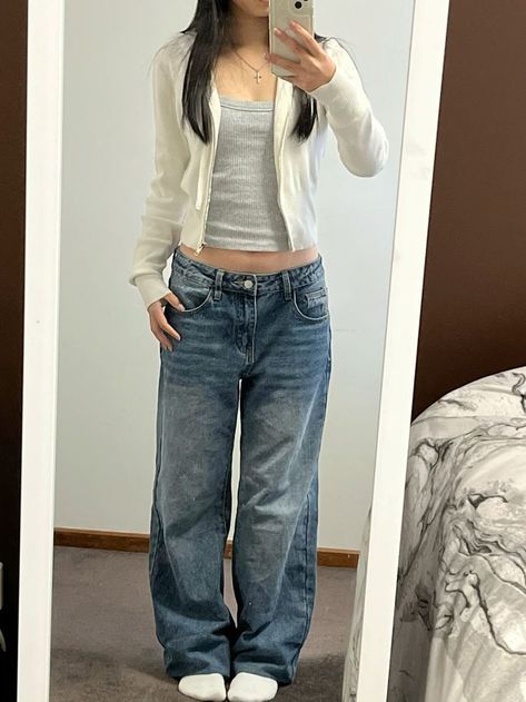 Bagy Jeans, Downtown Outfits, Outfit Inspo Casual, Fits Clothes, American Beauty, Fashion Mistakes, Cute Everyday Outfits, Cute Simple Outfits, Really Cute Outfits