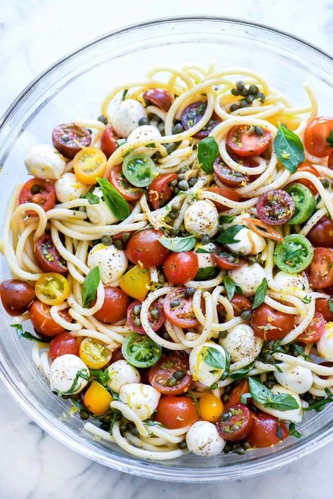 Caprese Pasta Salad with Garlic Marinated Tomatoes | foodiecrush.com #caprese #salad #pasta #recipes #easy #healthy #potlucks Caprese Pasta Salad Recipes, Easy Potluck Recipes, Types Of Pasta, Tomato Pasta Salad, Easy Potluck, Caprese Recipes, Potluck Side Dishes, Caprese Pasta Salad, Marinated Tomatoes