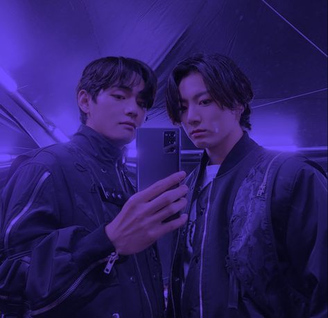 Taekook Purple Aesthetic, Taekook Purple, Taehyung Purple, Purple Mirror, Purple Vibe, Dark Purple Aesthetic, Black And White Aesthetic, Purple Aesthetic, White Aesthetic