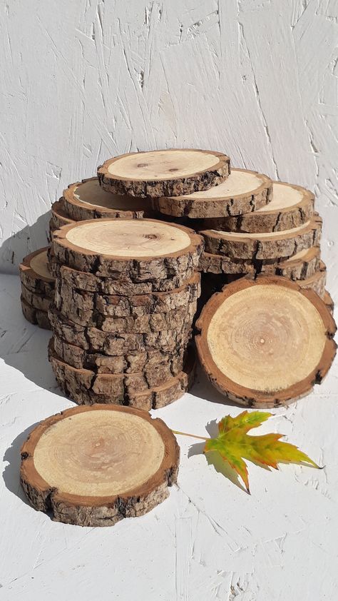 Log Home Exterior, Log Coasters, Wood Art Decor, Wood Craft Ideas, Landscaping Patio, Driftwood Planters, Coasters Wooden, Homemade Garden, Rustic Wedding Table Decor