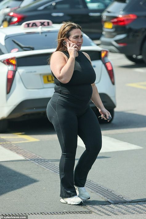 Lauren Goodger showed off her curves in figure-hugging black sportswear as she hit the gym in Essex on Sunday. The reality star, 37, who is once again taking part in The Only Way Is Essex, didn’t let the sunny weather stop her working up a sweat as she headed for a grueling workout. Lauren’s solo […] Lauren Goodger, Megan Mckenna, Black Sportswear, Under The Knife, Hit The Gym, Sunny Weather, Cosmetic Surgery, Ex Boyfriend, White Trainers