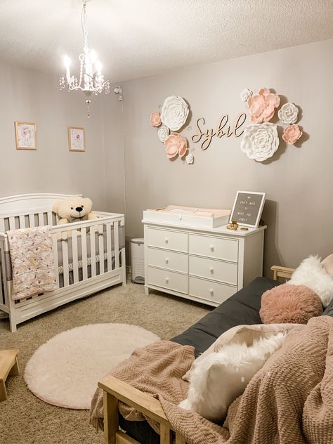 Blush Baby Nursery, Light Pink Baby Nursery, Baby Girl Accent Wall Nursery, Newborn Room Girl, Non Pink Girl Nursery, Blush Pink Nursery Ideas, Cute Nursery Ideas Girl, Small Girl Nursery, Nursery Colors Girl