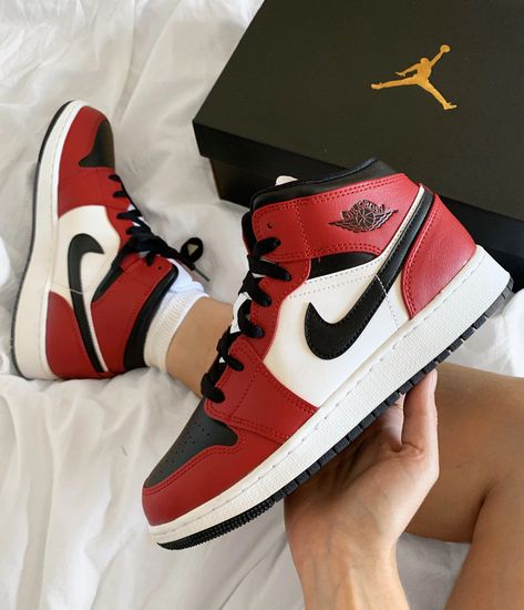 Sepatu Air Jordan, Skor Sneakers Nike, Παπούτσια Nike Free, Nike Blazer Outfit, Buty Jordan, Zapatillas Nike Jordan, Обувь Air Jordan, Buty Marki Nike, Boty Nike