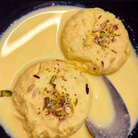 Ras Malai, Eating Food Funny, Pani Puri, Girls Wallpaper, Snapchat Story, Delicacy Food, Vegetarian Snacks, Jai Shree Krishna, Food Vids