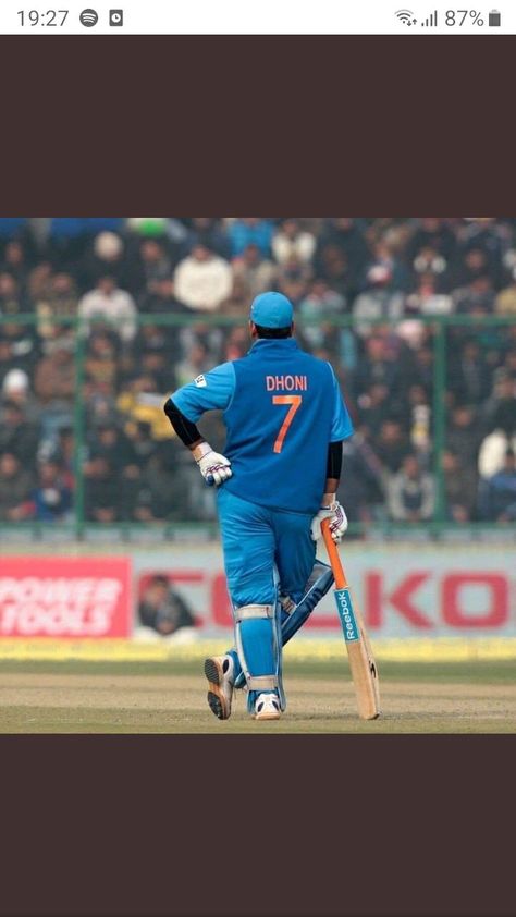 Dhoni Back Pose, Dhoni Kohli, Buddha Image Wallpaper Hd, Ms Doni, Dhoni Photos, Ms Dhoni Wallpapers, Banner Background Hd, Ms Dhoni Photos, Dhoni Wallpapers