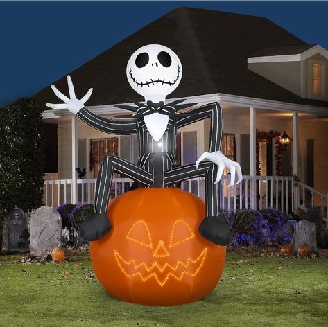 Jack Skellington Halloween outdoor inflatable decoration. Scene Gender, Jack Skellington Inflatable, Halloween Decor Outdoor, Halloween Jack Skellington, Jack Skellington Pumpkin, Inflatable Pumpkin, Jack The Pumpkin King, Office Halloween, Nightmare Before Christmas Decorations