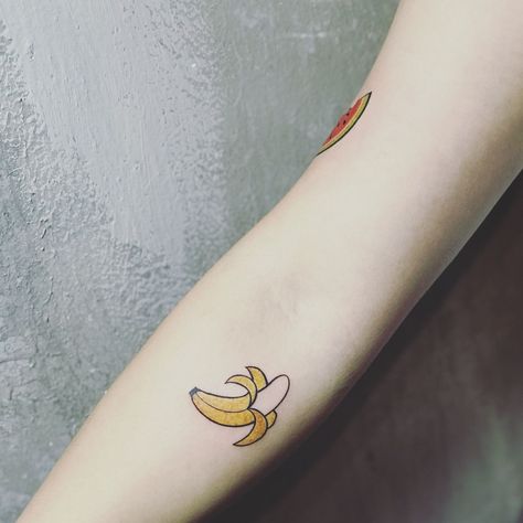 banana tattoo 13ink.namto Banana Tattoo Ideas, Simple Banana Tattoo, Banana Tattoo Small, Banana Tattoo Minimalist, Bread Tattoo, Banana Tattoo, Mexico Tattoo, Pride Tattoo, Tattoo Filler