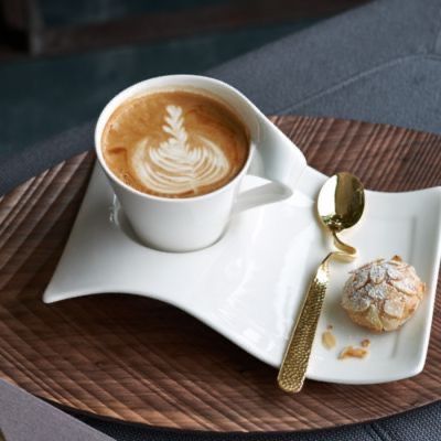 Villeroy Boch New Wave, Small Coffee Cups, Milk Dessert, Coffee Facts, Afternoon Coffee, White Coffee Cups, Espresso Drinks, Pause Café, Breakfast Cups