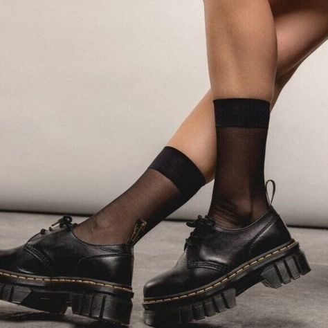 Doc Martens Ankle Boots, Black Leather Platform Boots, Audrick Dr Martens Outfit, Doc Martin Loafers, Dr Martens Platform Outfit, 1461 Dr Martens Outfit, Low Doc Martens Outfit, Doc Martens Oxfords, Platform Sneakers Outfit