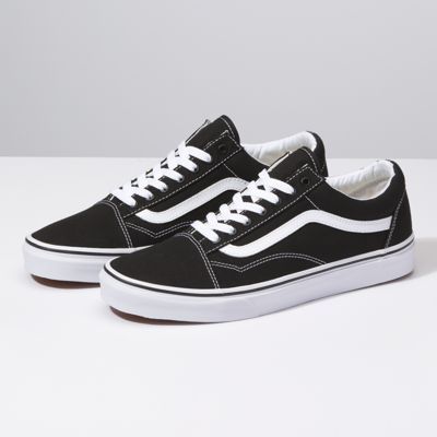 Vans Verdes, Vans Slip On Outfit, Vans Wallpaper, Outfits With Vans, Tops Outfit, Vans Ultrarange, Old Skool Vans, Vans Store, Dr Shoes