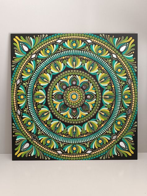 Mandala painting on wooden board, hand painted by myself. Pointillism technique (mandala dot art or dot painting). Interior wall decoration. Unique piece. Mandalas are a great way to focus your attention on things other than your thoughts. They are meditative and relaxing. Placed on a piece of furniture or hung on the wall, this mandala is the ideal decor for the home, an office, a yoga room, a meditation room, etc... Perfect gift for a birthday, Mother's Day, Christmas, for the pleasure of givi Wooden Wall Decoration, Mandala Dot Art, Mandala Dots, Yoga Room, Painting Painting, Mandala Painting, Meditation Room, Dot Art, Interior Wall