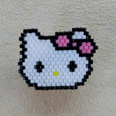 Hello Kitty Brick Stitch Pattern, Hello Kitty Brick Stitch, Beaded Hello Kitty Pattern, Hello Kitty Beaded Earrings, Seed Bead Hello Kitty, Beaded Hello Kitty, Diy Christmas Earrings, Anting Manik, Hello Kitty Earrings