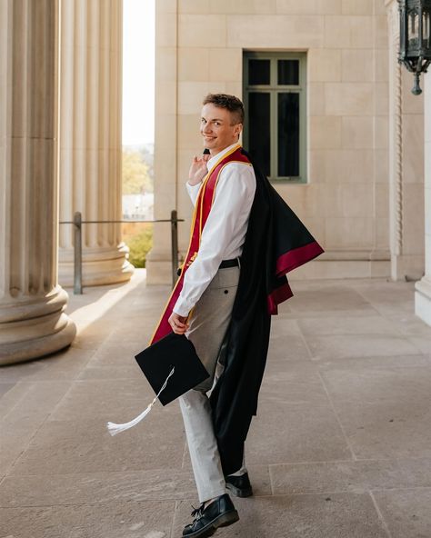 congrats to all the iconic UMN grads who had their commencement ceremonies over the past week!! so happy you all got to finally walk across a stage for your graduation 🎓🍾🥂 but we’re gonna keep the party going over here bc BOY OH BOY do i have more grads to share (exhibit a. sam mims bc look at him !!!) #graduationpictures #umn #gradpics #mnseniorphotographer #minneapolisphotographer College Grad Pictures Guys, Graduation Boy Pictures, Grad Photoshoot Guys, Convocation Picture Ideas, College Graduation Pictures Men, Male College Graduation Pictures, Graduation Photos Men, Grad Picture Ideas High School, Graduation Photoshoot Men