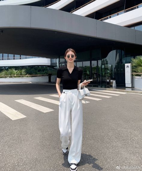 Korean Tita Outfits, Simple Elegant Everyday Outfits, Basic Ootd Casual Simple, Tita Outfits Ideas, Korean University Outfit Summer, Summer Ootd Korean, Titas Outfit, Korean Fashion Casual Classy, Tita Outfit Ideas