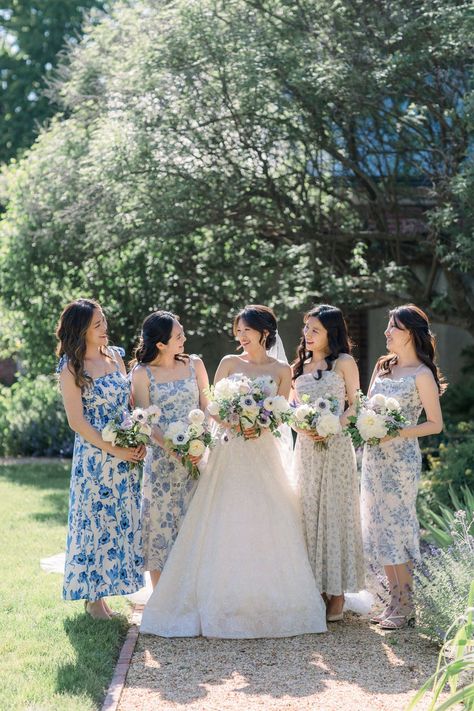 Korean American wedding in Washington DC with floral print bridesmaids dresses Korean American Wedding Ideas, Asian American Wedding, Bridesmaid Dresses Asian, Korean Bridesmaid Dresses, Asian Bridesmaid Dresses, Bridesmaid Dresses Floral Print, Cotton Wedding Dresses, Printed Bridesmaid Dresses, Wedding Color Schemes Spring