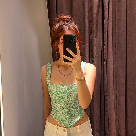 Zara corset Mesh Corset, Floral Corset, Outfit Idea, Outfit Ideas, Zara, Mesh, Floral, Green