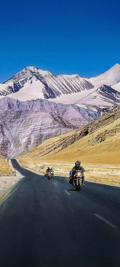 Ladakh Wallpapers, Beard Wallpaper, Sky Wallpapers, Holiday Landscape, Leh Ladakh, Wallpaper For Mobile, Wallpapers For Mobile Phones, Landscape Beautiful, Motorcycle Travel